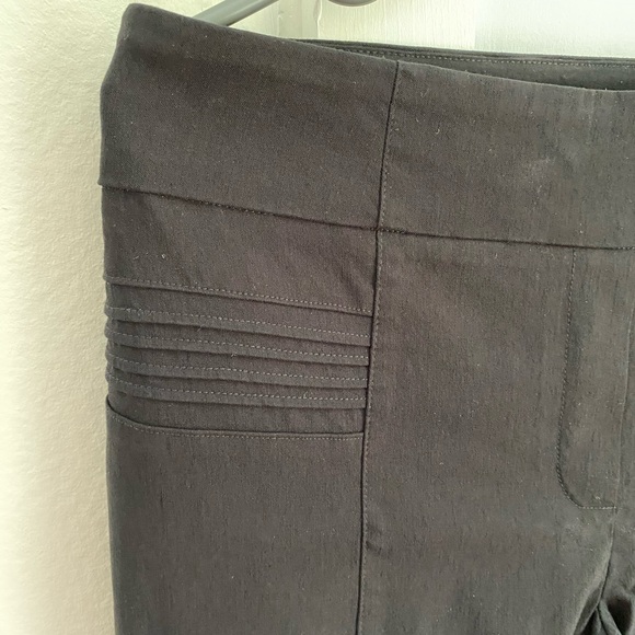 Thick tight nylon stretch black slip on legging pants - Picture 4 of 8